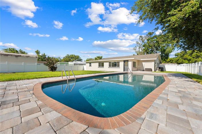 Image No.37-Propriété de 3 chambres à vendre à États-Unis