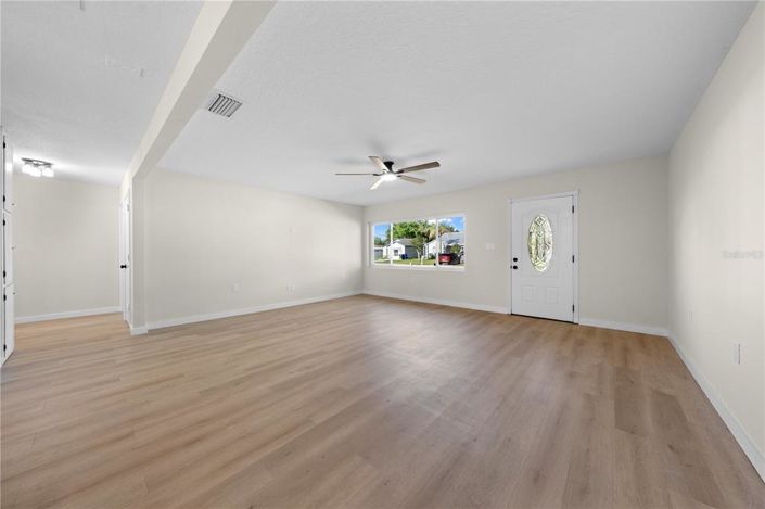 Image No.6-Propriété de 3 chambres à vendre à États-Unis