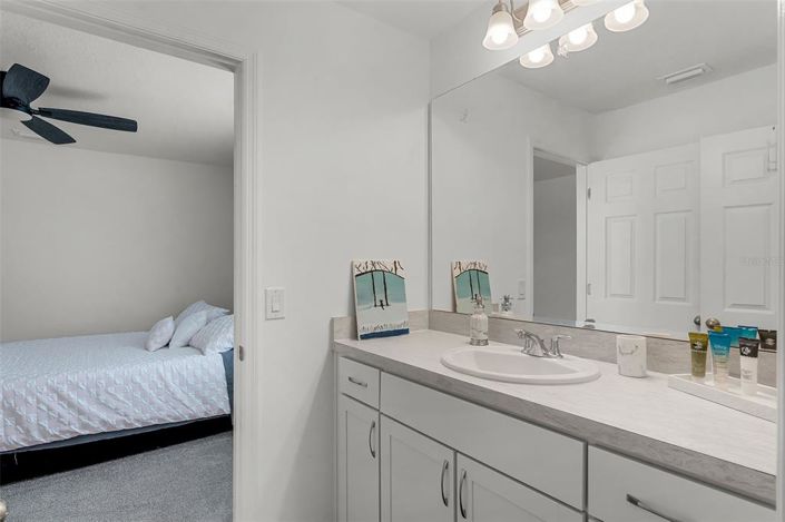 Image No.11-3 Bed Townhouse for sale