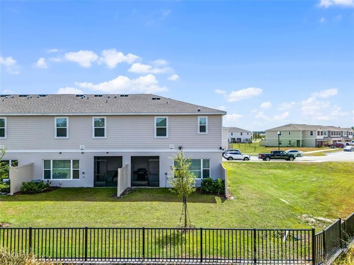 Image No.17-3 Bed Townhouse for sale