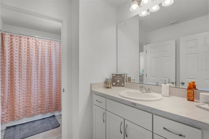 Image No.22-3 Bed Townhouse for sale