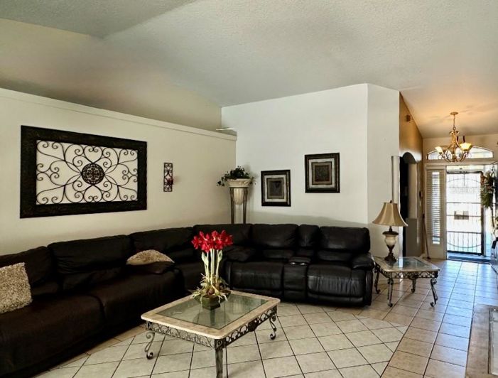 Image No.18-4 Bed Property for sale