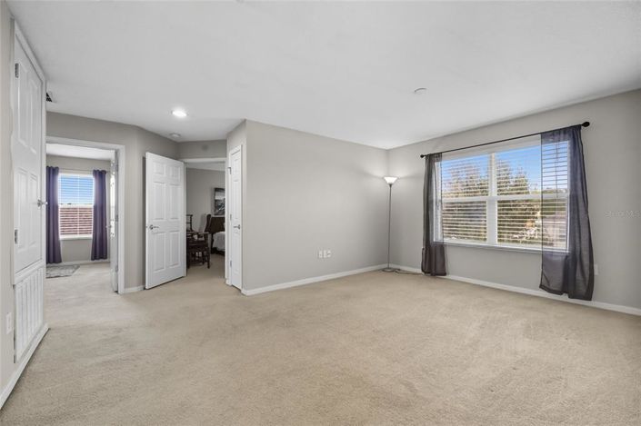 Image No.11-4 Bed Property for sale