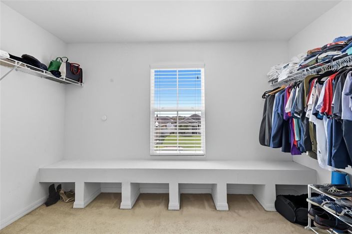 Image No.17-4 Bed House for sale