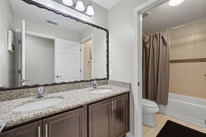 Image No.21-4 Bed House for sale