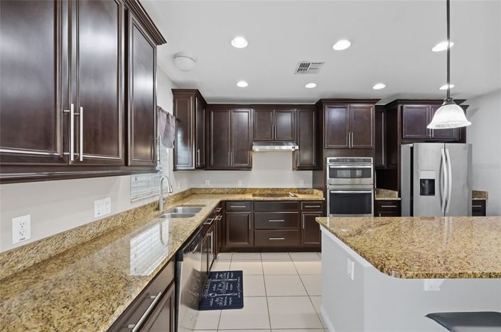 Image No.33-4 Bed House for sale