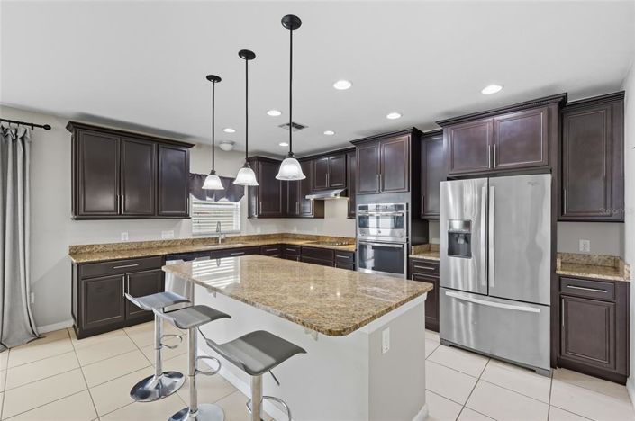 Image No.6-4 Bed Property for sale