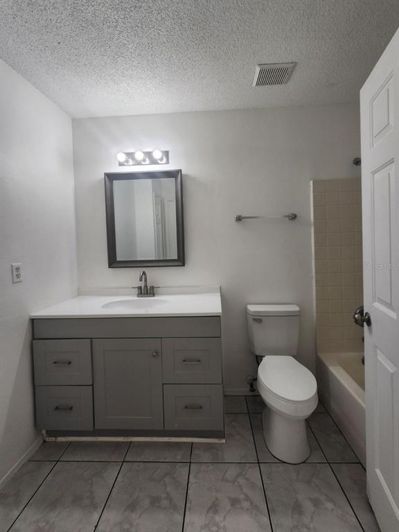 Image No.18-4 Bed Property for sale