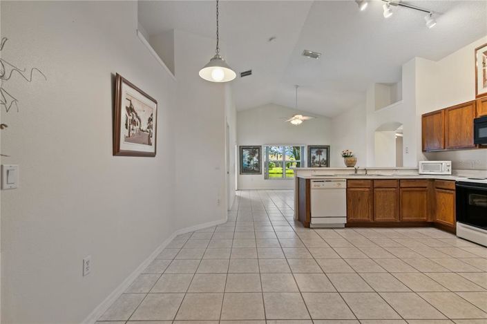 Image No.24-3 Bed House for sale