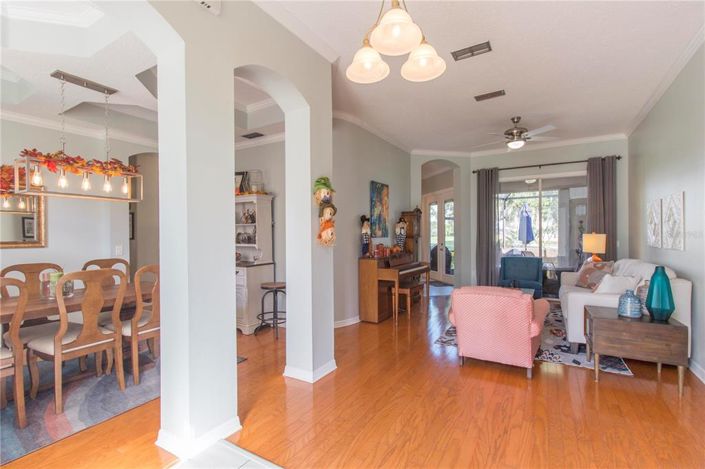 Image No.5-4 Bed Property for sale