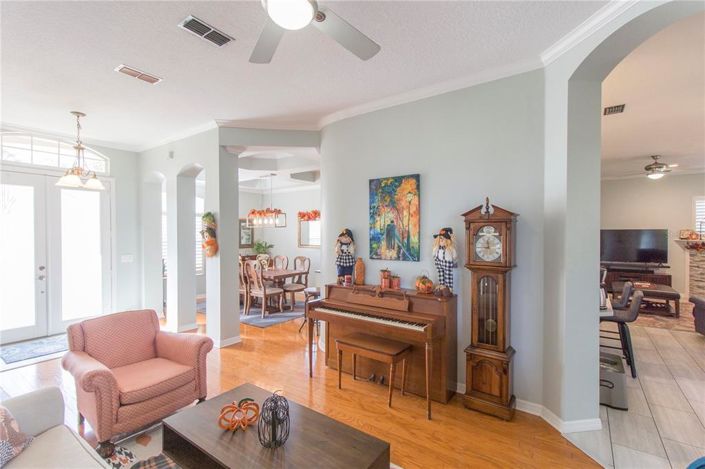 Image No.8-4 Bed House for sale