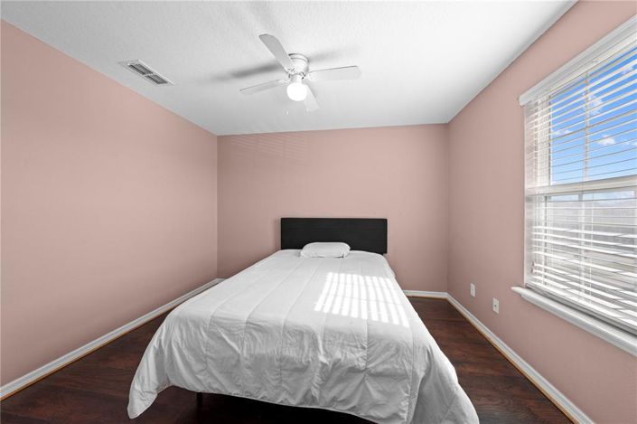 Image No.26-4 Bed Property for sale