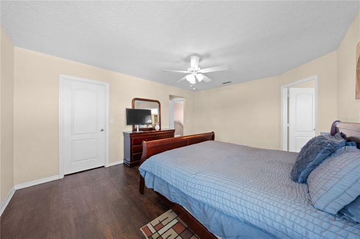 Image No.29-4 Bed House for sale