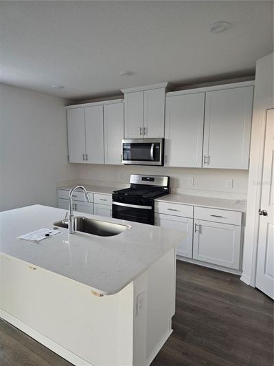 Image No.3-4 Bed Property for sale