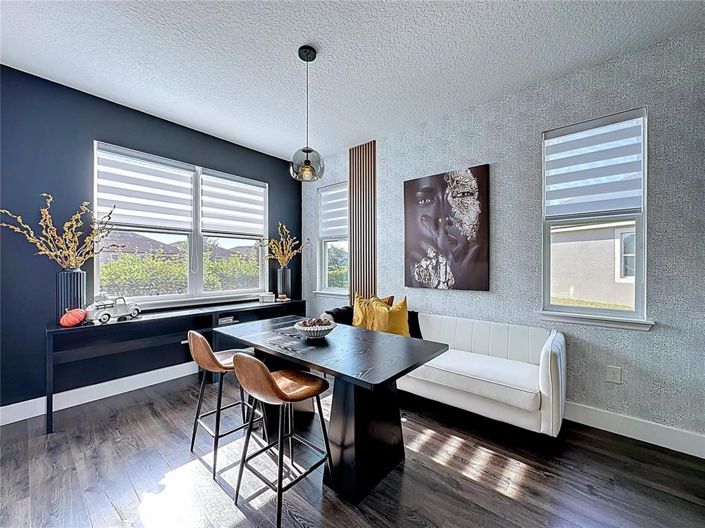 Image No.19-4 Bed Property for sale