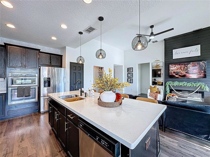 Image No.20-4 Bed Property for sale