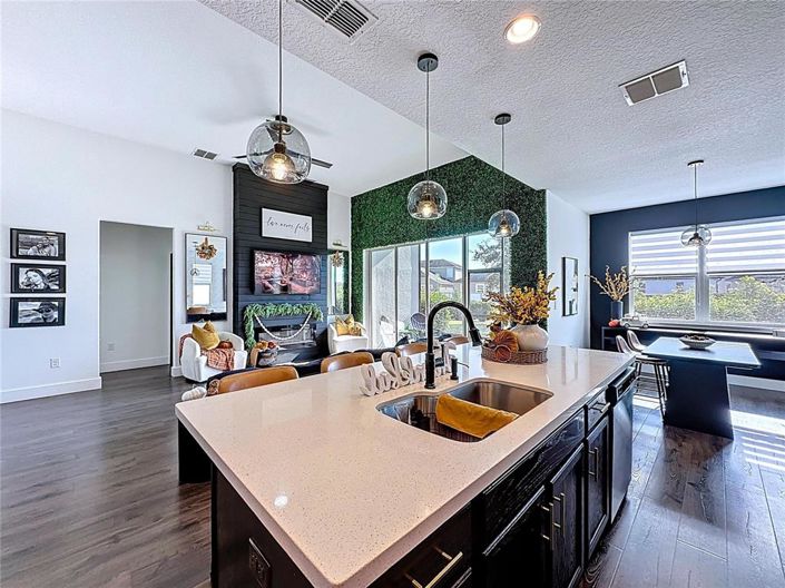 Image No.21-4 Bed Property for sale