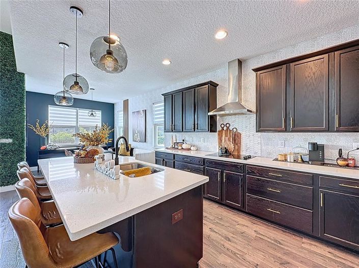 Image No.24-4 Bed Property for sale