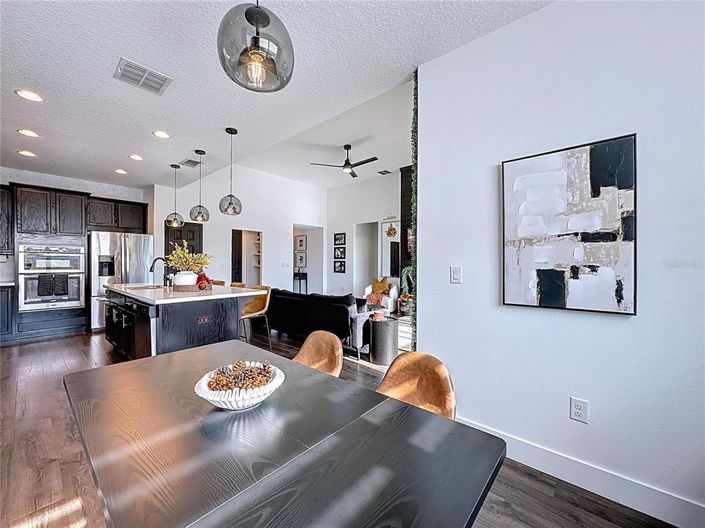 Image No.28-4 Bed Property for sale