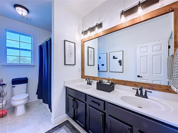 Image No.58-4 Bed Property for sale