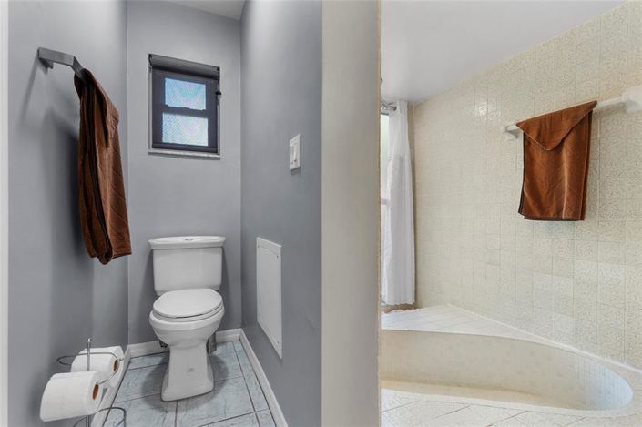 Image No.16-Propriété de 4 chambres à vendre à États-Unis