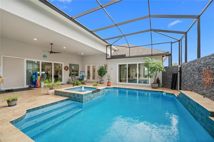 Image No.10-4 Bed House for sale