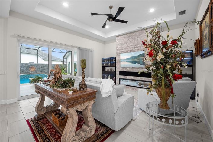 Image No.14-4 Bed Property for sale