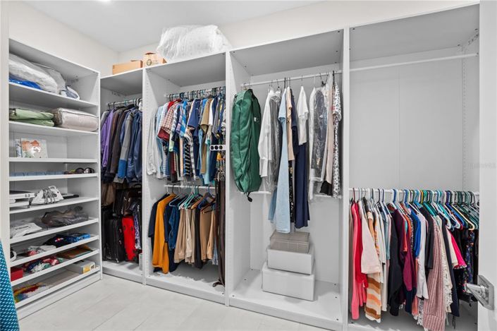 Image No.31-4 Bed House for sale