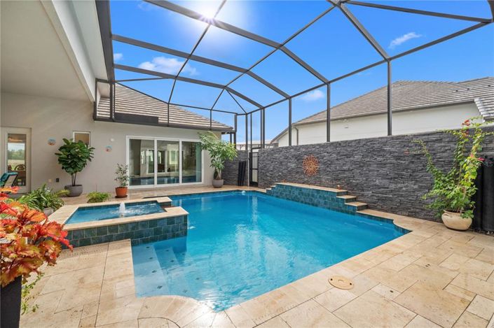 Image No.9-4 Bed House for sale