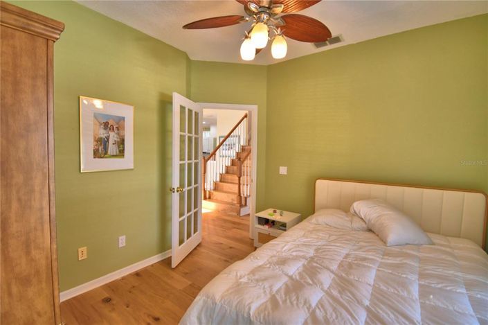 Image No.12-3 Bed Property for sale