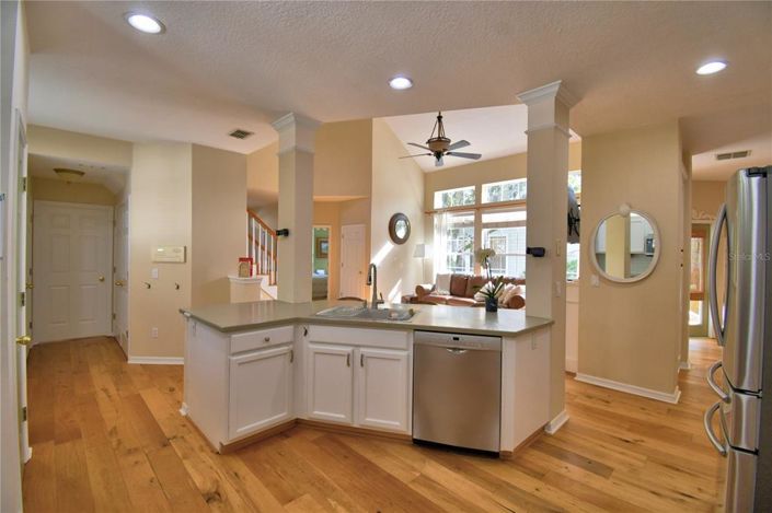 Image No.27-3 Bed Property for sale