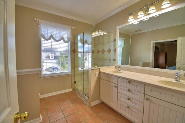 Image No.42-3 Bed House for sale