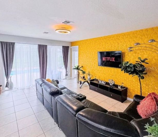 Image No.26-5 Bed Property for sale