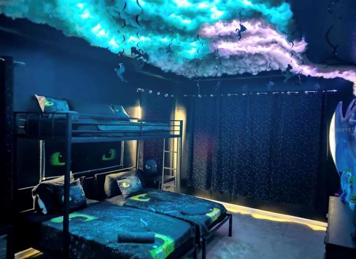 Image No.5-5 Bed Property for sale