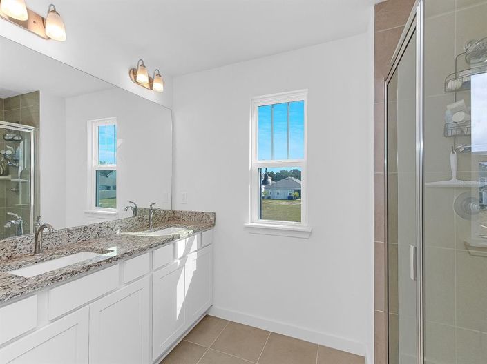 Image No.20-Propriété de 4 chambres à vendre à États-Unis