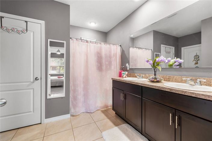 Image No.7-Propriété de 4 chambres à vendre à Kissimmee