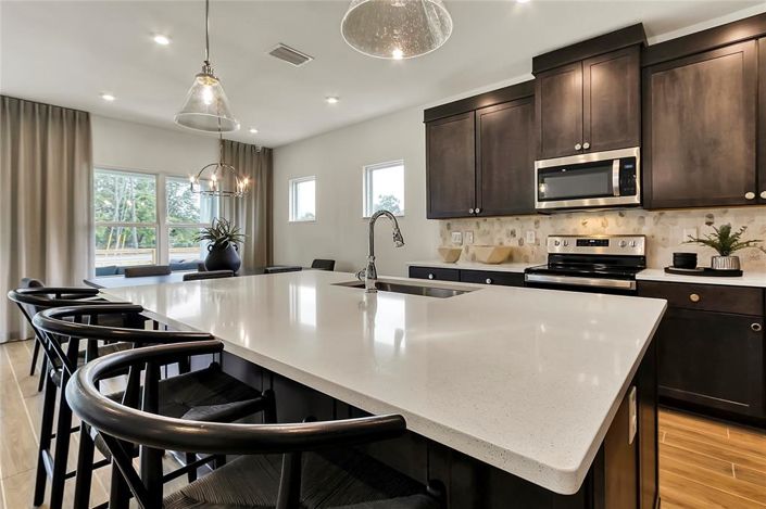 Image No.11-4 Bed Property for sale