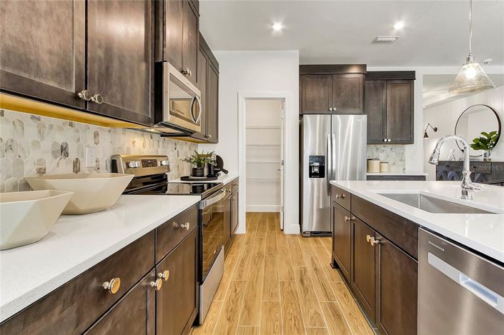 Image No.13-4 Bed Property for sale