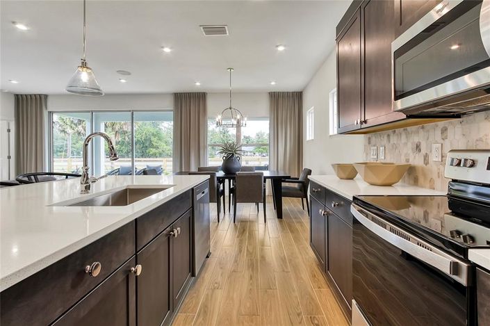 Image No.15-4 Bed Property for sale