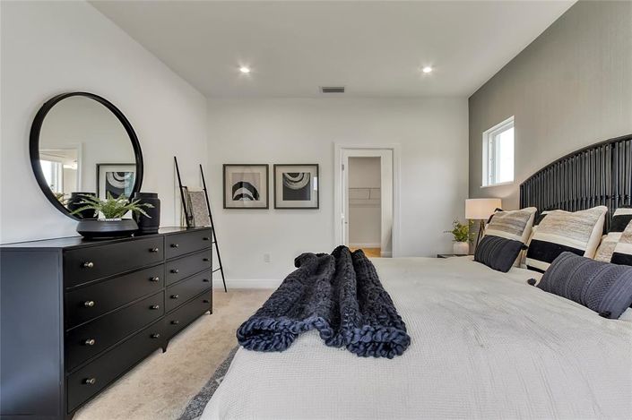 Image No.20-4 Bed Property for sale