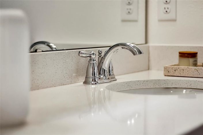 Image No.27-4 Bed Property for sale