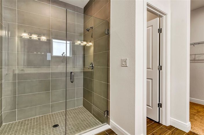 Image No.28-4 Bed Property for sale