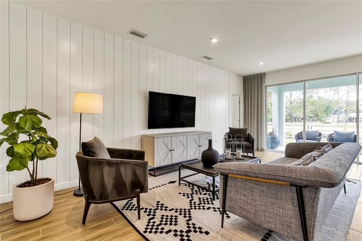 Image No.4-4 Bed Property for sale