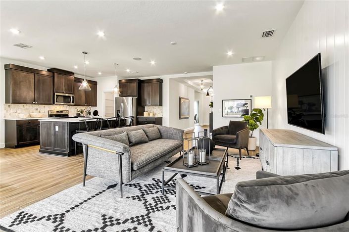 Image No.7-4 Bed Property for sale