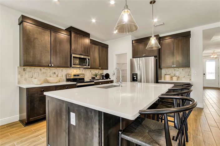 Image No.8-4 Bed Property for sale