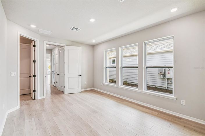 Image No.17-Propriété de 3 chambres à vendre à États-Unis