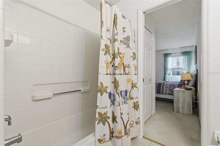 Image No.24-5 Bed House for sale