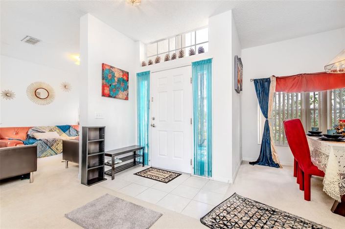 Image No.16-6 Bed House for sale