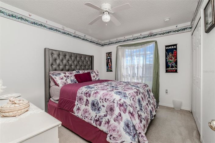 Image No.37-6 Bed Property for sale