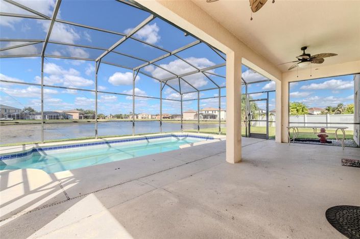 Image No.40-6 Bed Property for sale